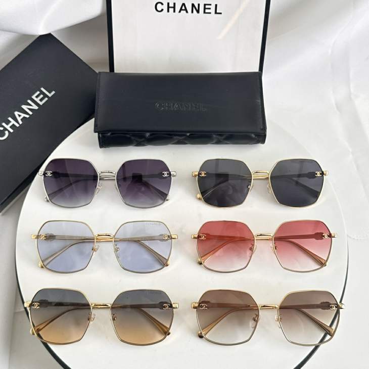 Picture of Chanel Sunglasses _SKUfw77169311fw